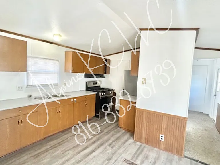 5601 SW Lakefront Ln S #7 — Photo 6