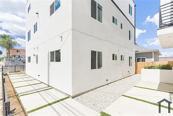 2843 Folsom St #1 — Photo 25