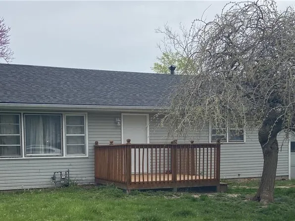 3708 NE 43rd St, Kansas City, MO 64117