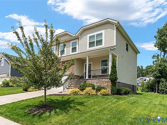 3rd image of 15516 Cedarville Dr