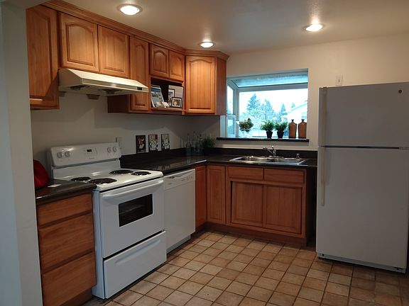 upper level kitchen