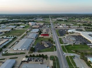 1800 N Aspen Ave, Broken Arrow, OK 74012