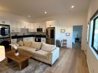 19548 Lanark St, Reseda, CA 91335