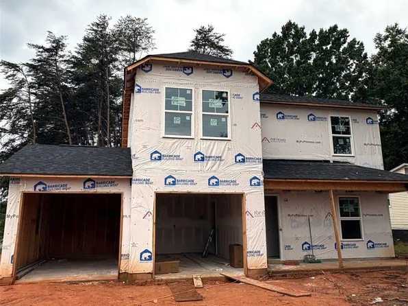 946 Wall St, Statesville, NC 28677