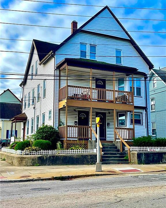 103 Hamlet Ave Woonsocket RI Zillow