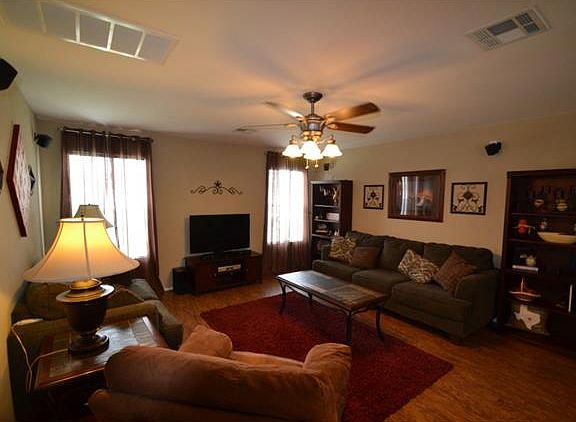 4th image of 108 Camellia Dr