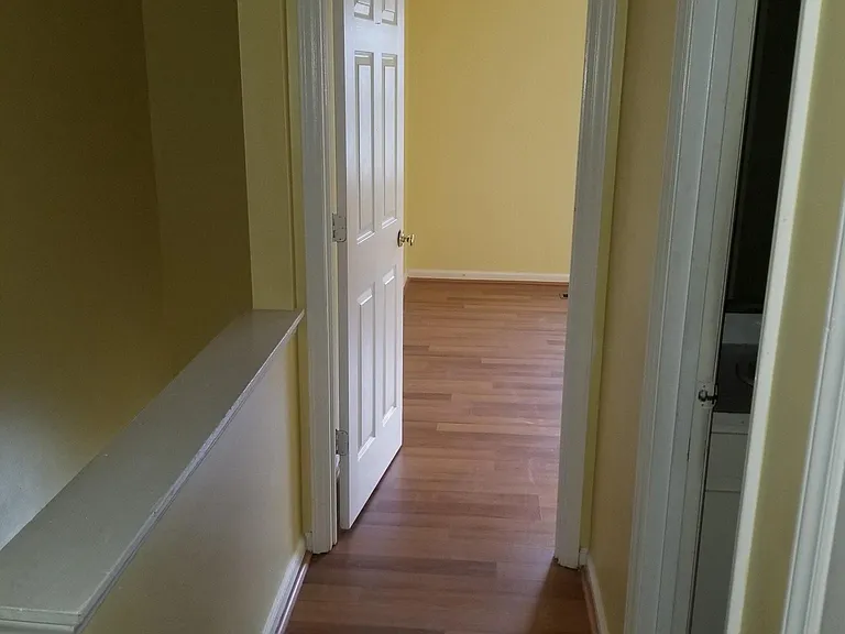 WAY TO BEDROOM-02