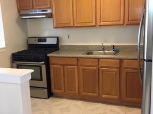172 Beach 97 St, Far Rockaway, NY 11693