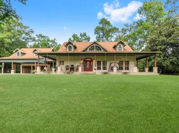 375 Crestview Dr, Livingston, TX 77351