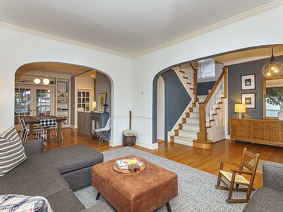 5th image of 931 Wesley Ave