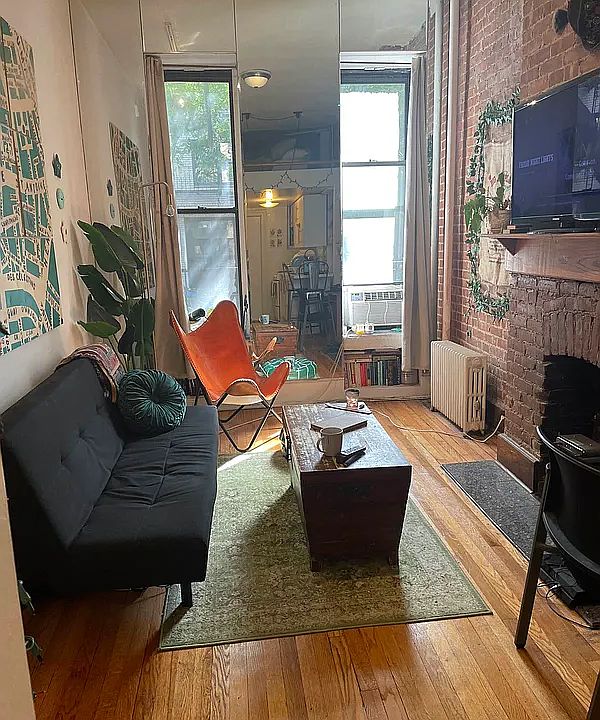 1st image of 335 E 85th St APT 1A