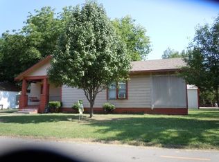 320 W Choctaw Ave, Sallisaw, OK 74955