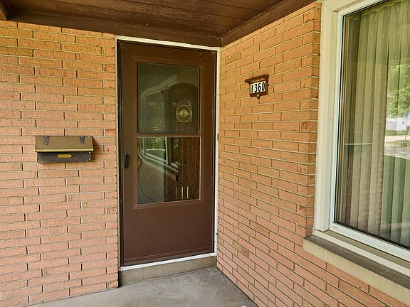 2nd image of 1360 Bucklin St