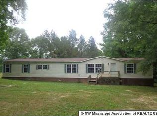 8693 Ballentine Rd, Batesville, MS 38606