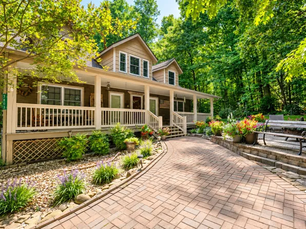 3803 Westwood Dr, Sevierville, TN 37862