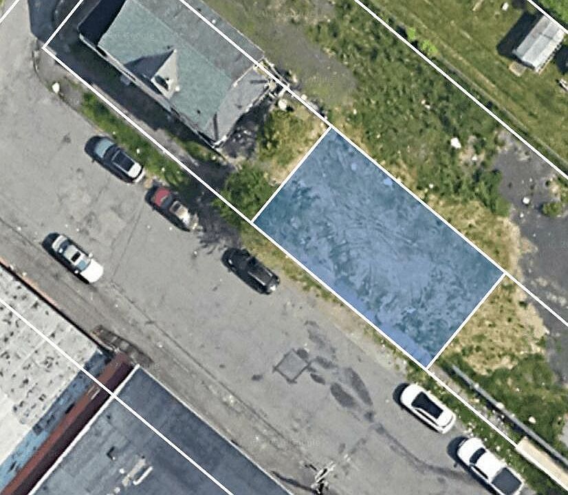 1st image of 431 Beech St