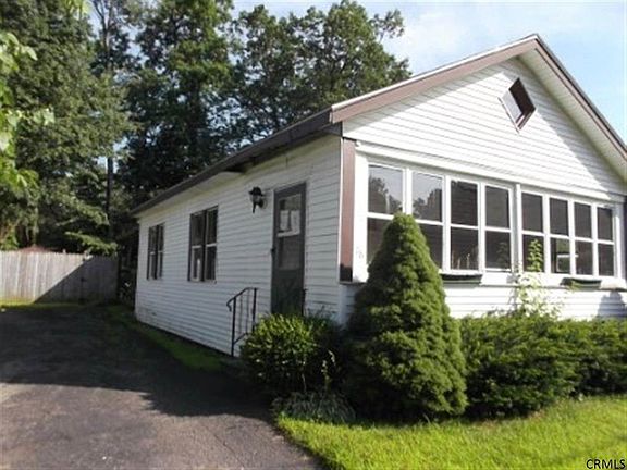 3rd image of 78 Tennessee Ave