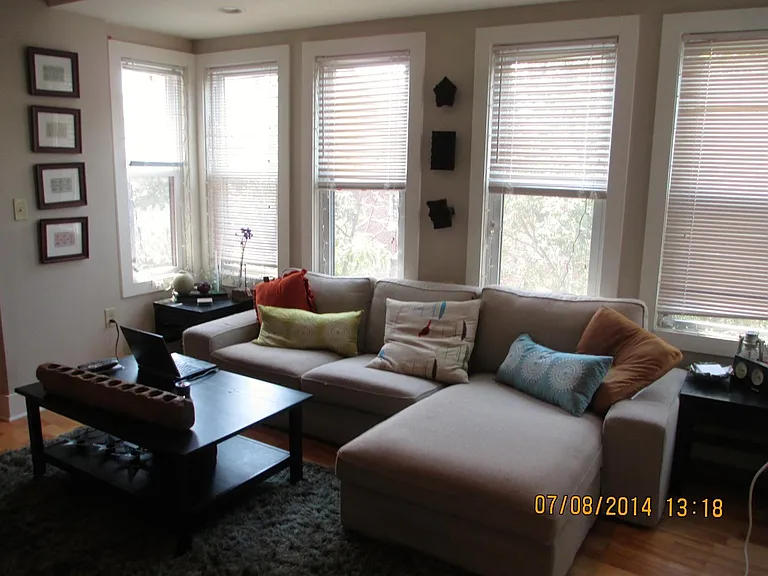 542 Christian St #3 — Photo 4