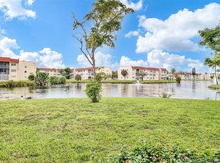 8000 N Sunrise Lakes Dr N #309, Fort Lauderdale, FL 33322