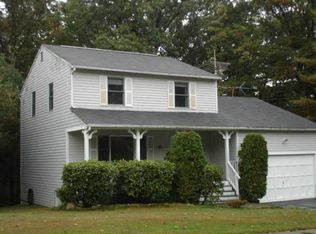209 Posnegansett Ave, Warwick, RI 02888
