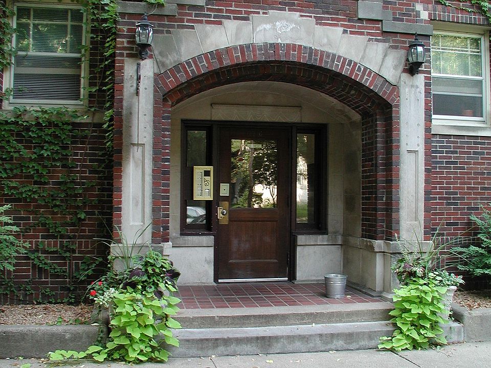 1st image of 2216 Garfield Ave APT 106
