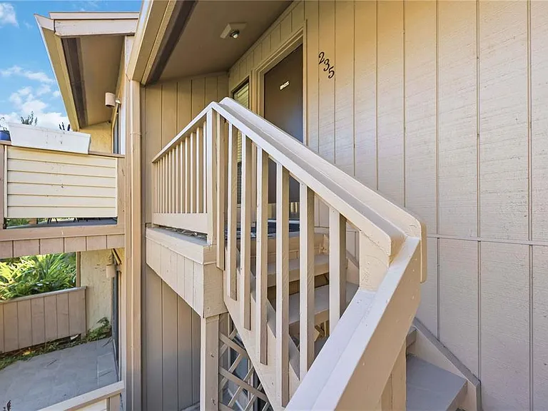 1626 Brookhouse Dr #235 — Photo 3