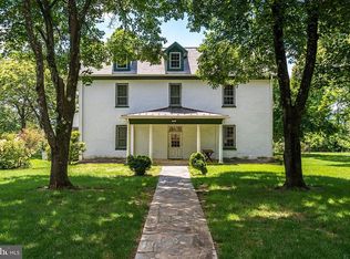 10529 Hume Rd, Marshall, VA 20115