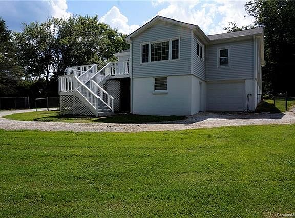 2nd image of 218 Ewbank Dr