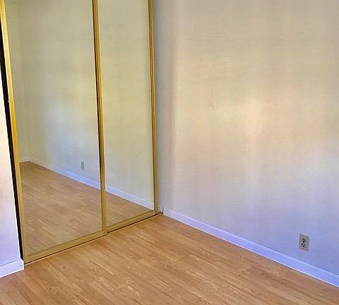 5th image of 894 La Barbera Dr