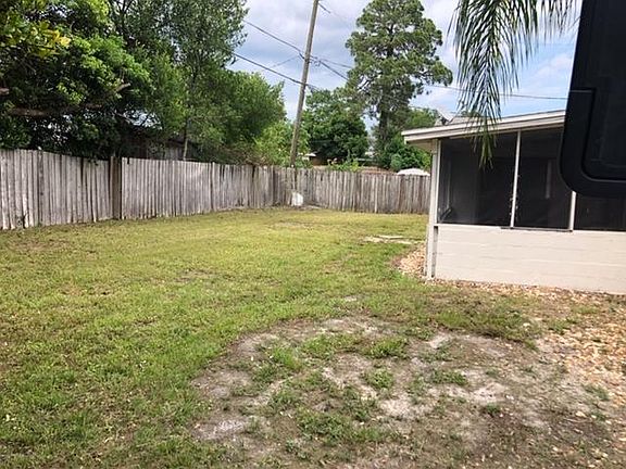 3rd image of 1480 E Hancock Dr