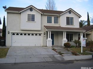 1115 Kestrel Dr, Patterson, CA 95363