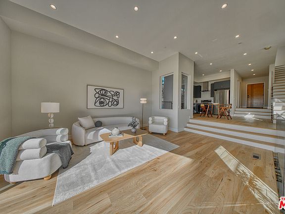 5th image of 3009 Amethyst St