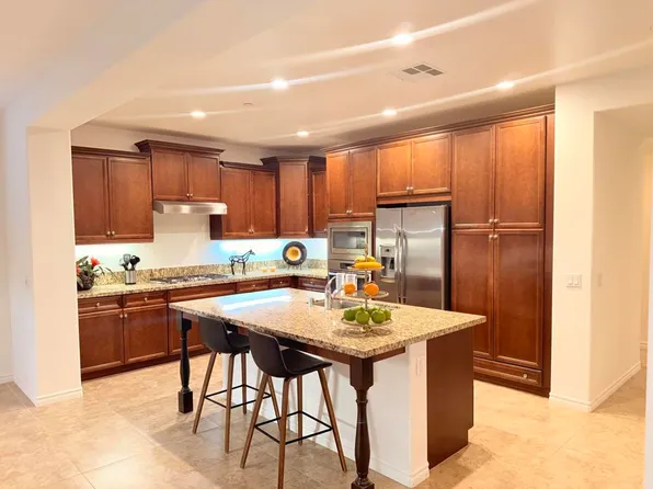 570 Calle Vibrante, Palm Desert, CA 92211