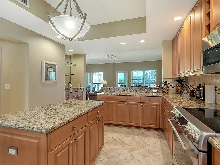 1308 Old Stickney Point Rd #W32 — Photo 12