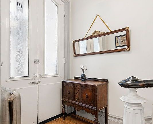 3rd image of 10 Mac Donough St