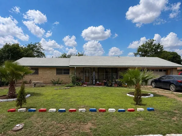 239 Elizabeth Dr, Del Rio, TX 78840