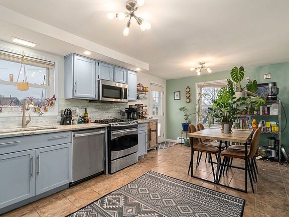 5th image of 66 Roosevelt St #4