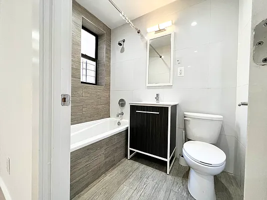 Rented by EastMount Realty LLC | media 5