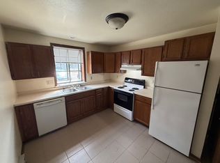 Pinebrook Corner Apartments, Wisconsin Dells, WI 53965