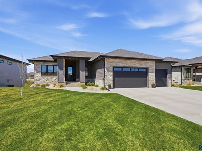 724 E 77th St, Sioux Falls, SD, 57108