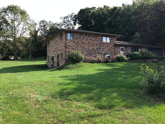 2nd image of 406 Youngstown Ln