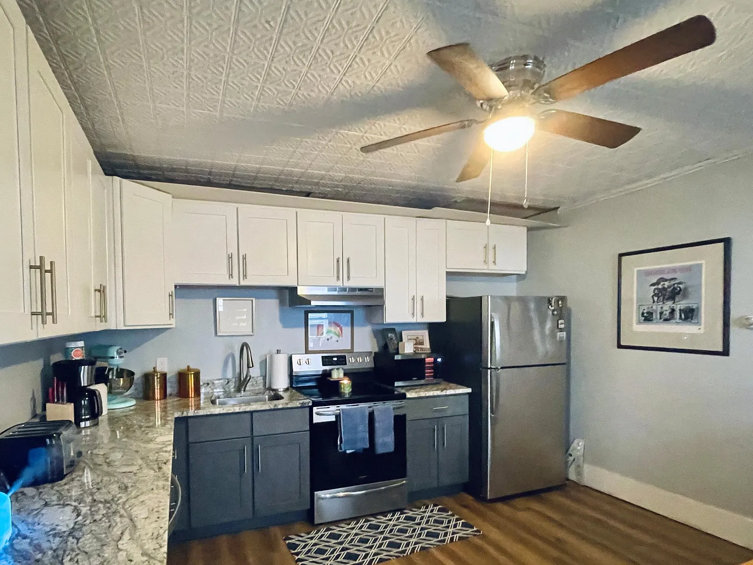 2 bed, 700 sqft, $1,700 — Photo 3