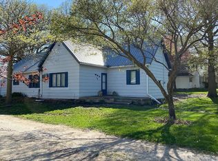 807 1/2 W South St, Jefferson, IA 50129