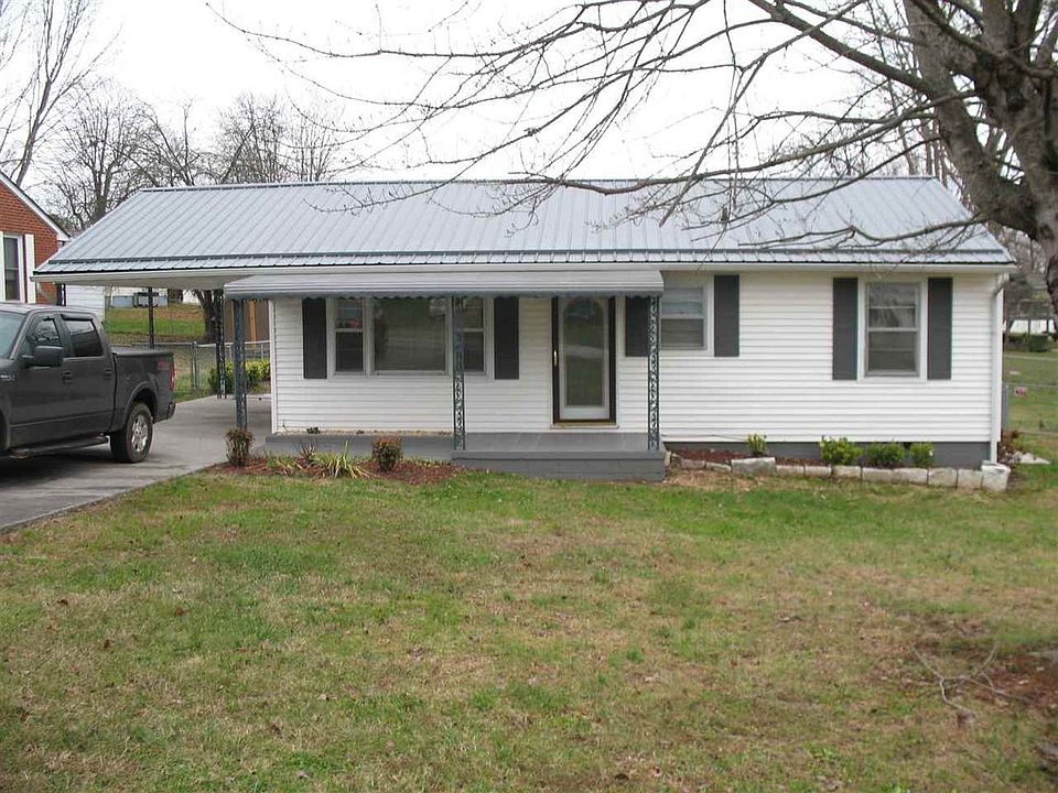 1st image of 818 Douglas Ave