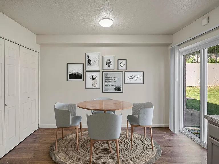 Westport Crossing Apartments — Photo 73