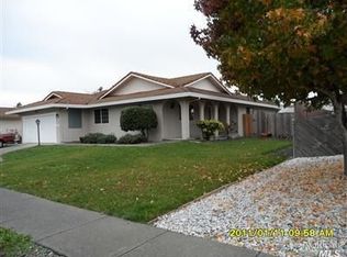 5369 Country Club Dr, Rohnert Park, CA 94928