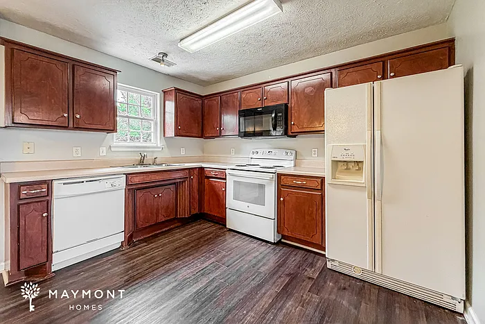 534 Wildwood Dr — Photo 8