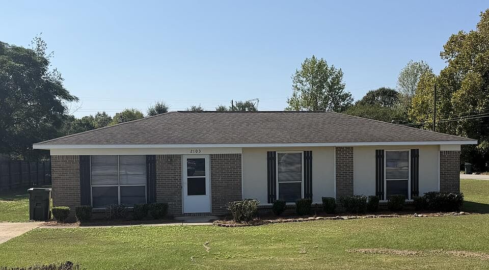 1st image of 2103 Flynn Rd