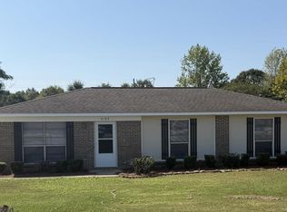 2103 Flynn Rd, Dothan, AL 36303