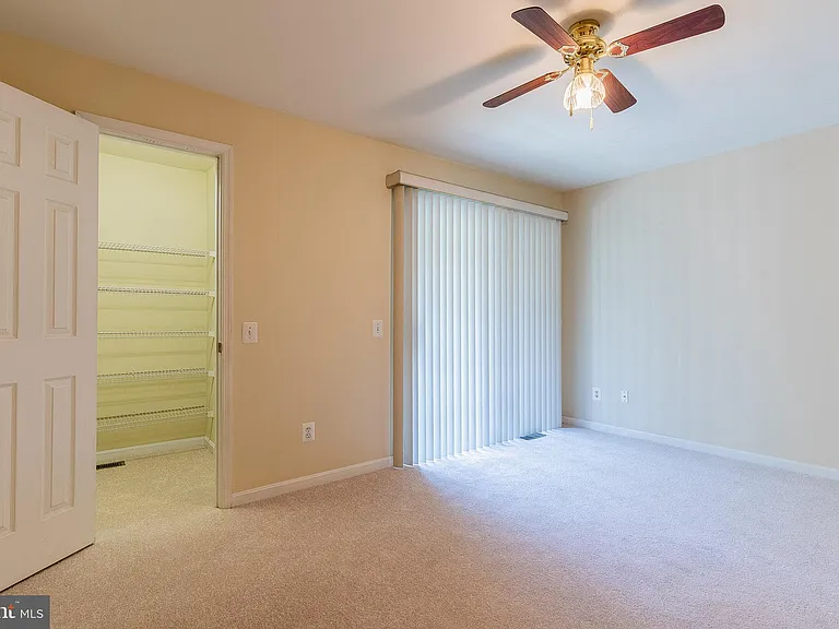 21773 Baldwin Sq — Photo 25